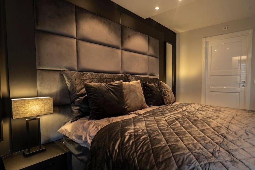 Modern Condo,
