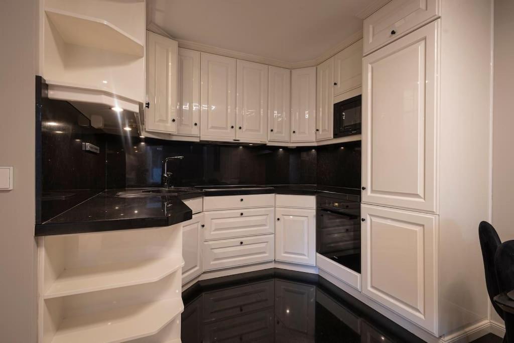 Modern Condo, Apartment